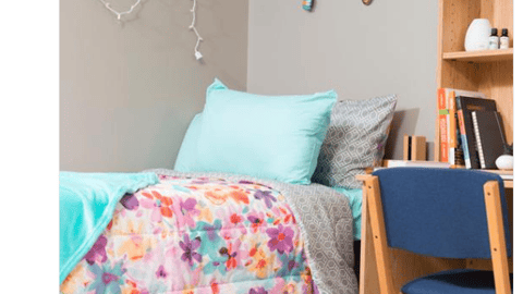 H-E-B 'Deck Out Your Dorm' Twitter Update